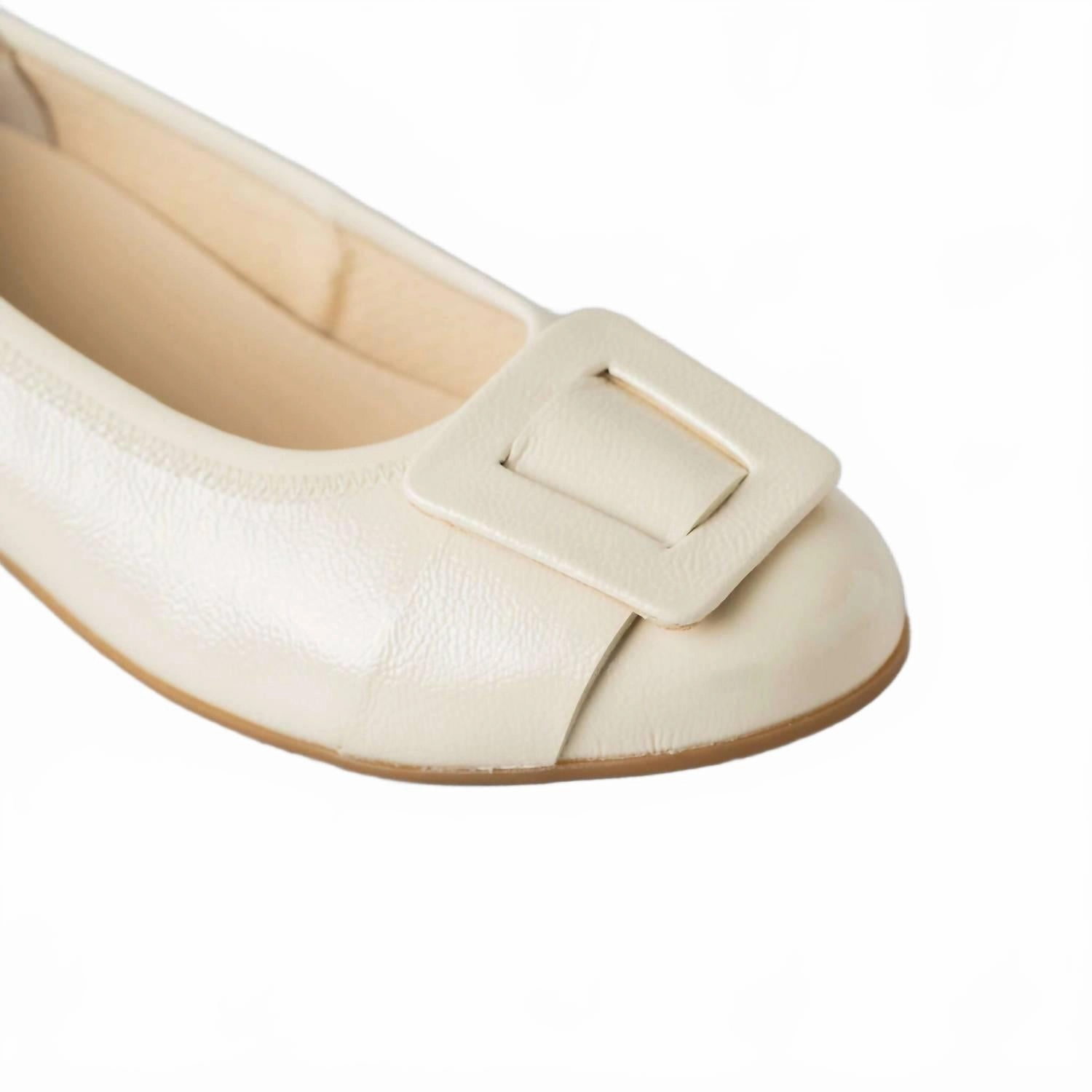 Women's Slip On Flats In Latte Patent