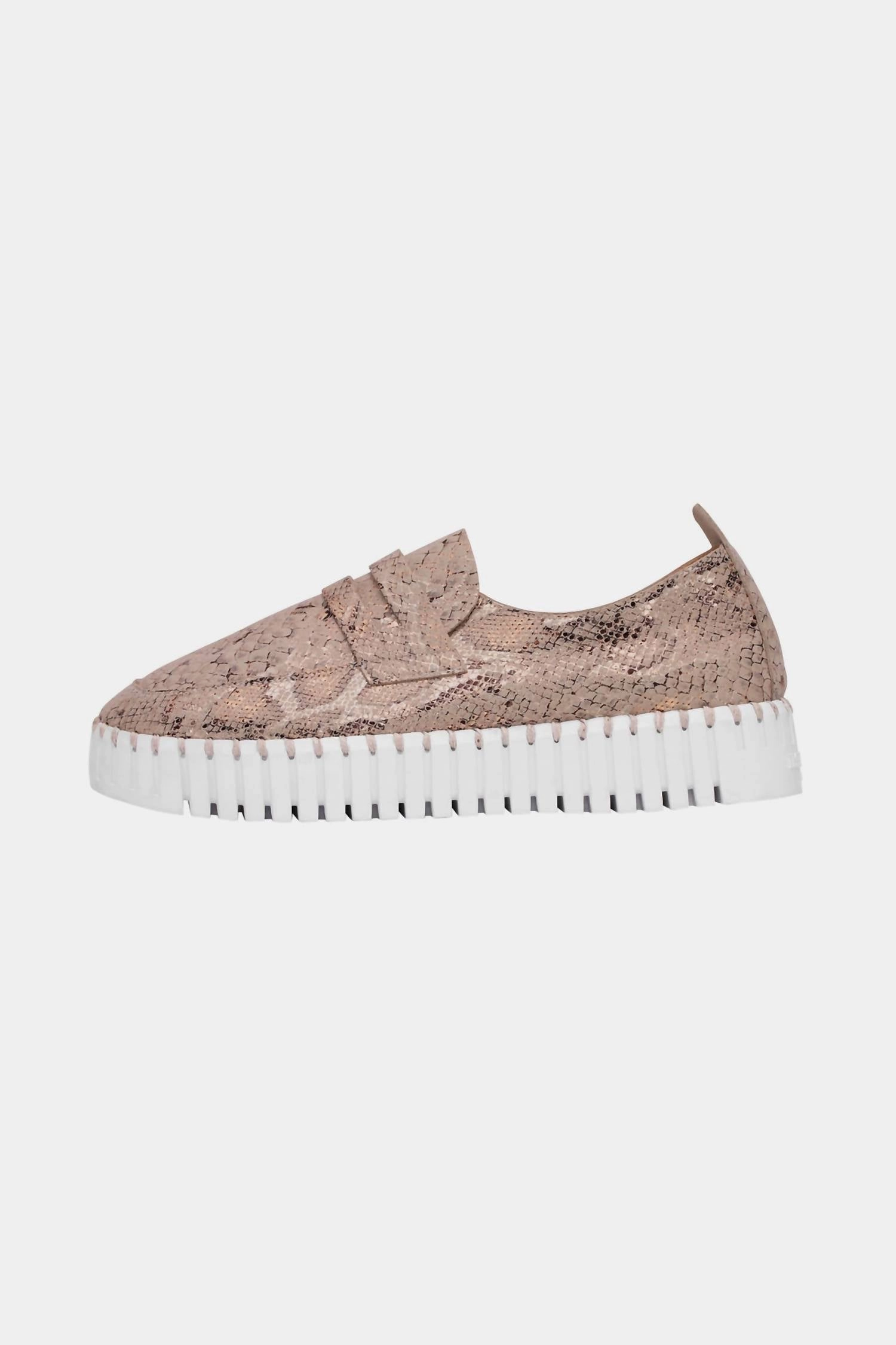 Women's Tulip Loafer Flat In Adobe Rose