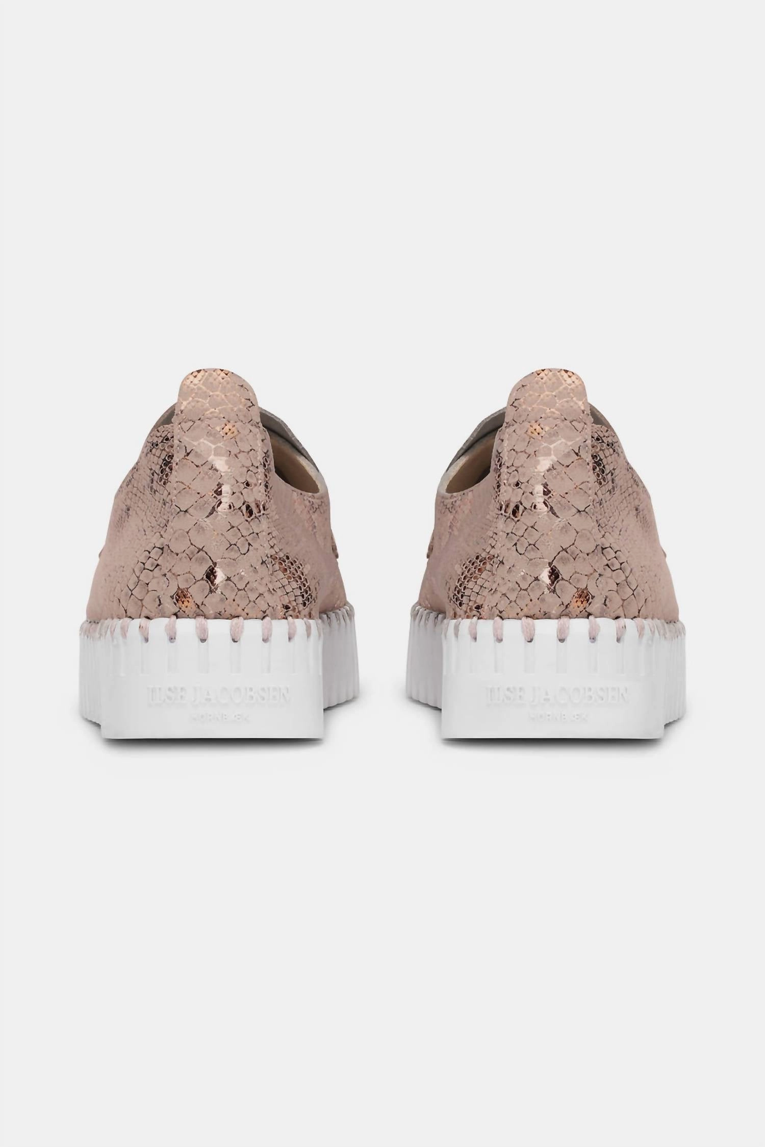 Women's Tulip Loafer Flat In Adobe Rose