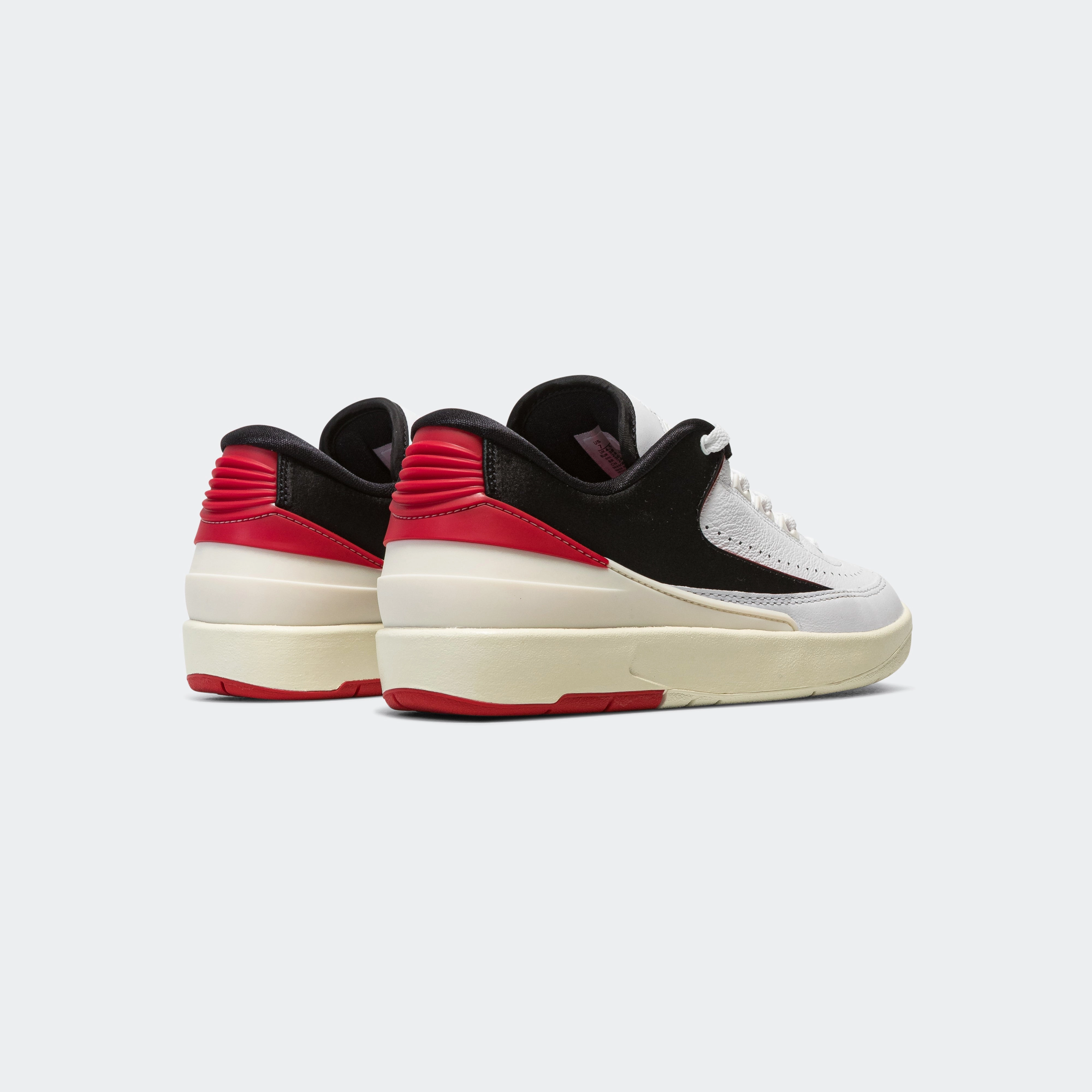 Womens Air Jordan 2 Retro Low - White/University Red-Black-Coconut Milk