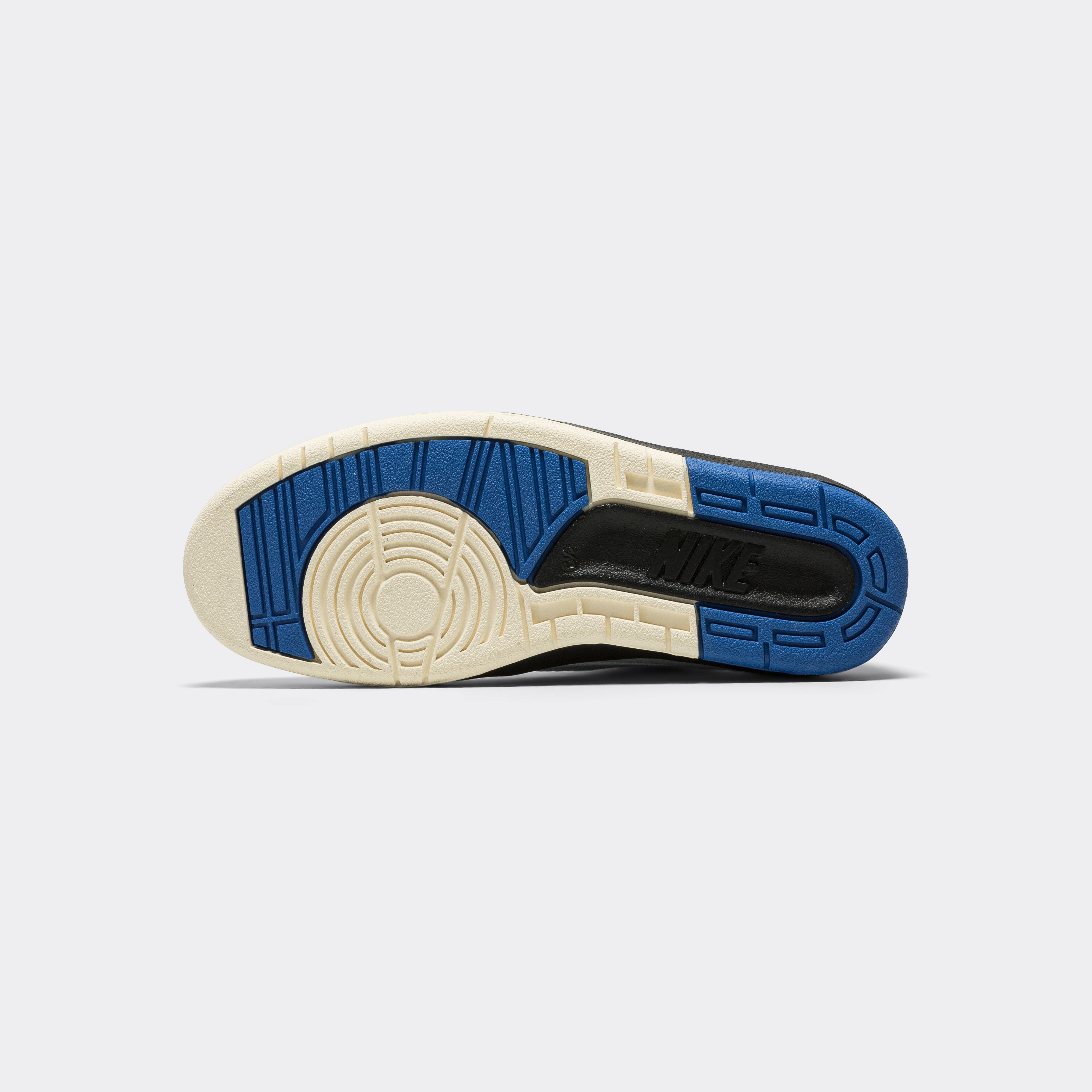 Womens Air Jordan 2 Retro Low - White/Varsity Royal-Black-Muslin