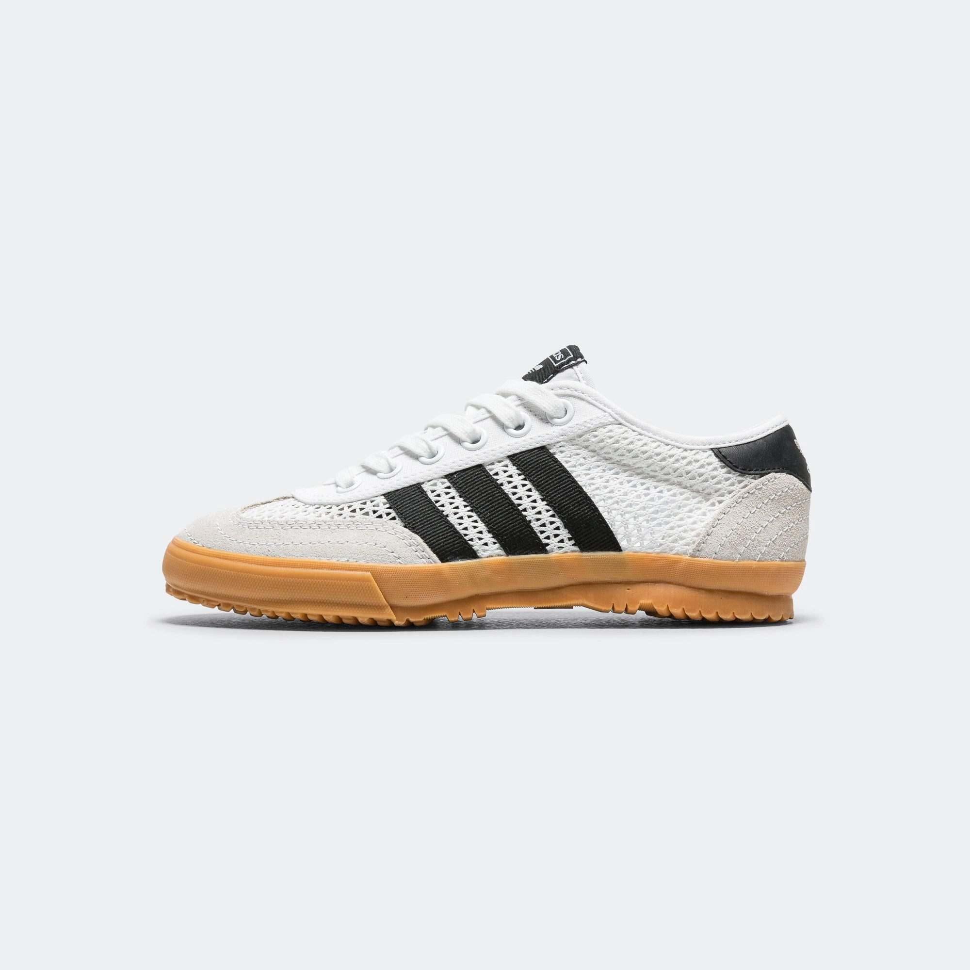 Womens Tischtennis - Footwear White/Core Black-Gum Sneakers trending now