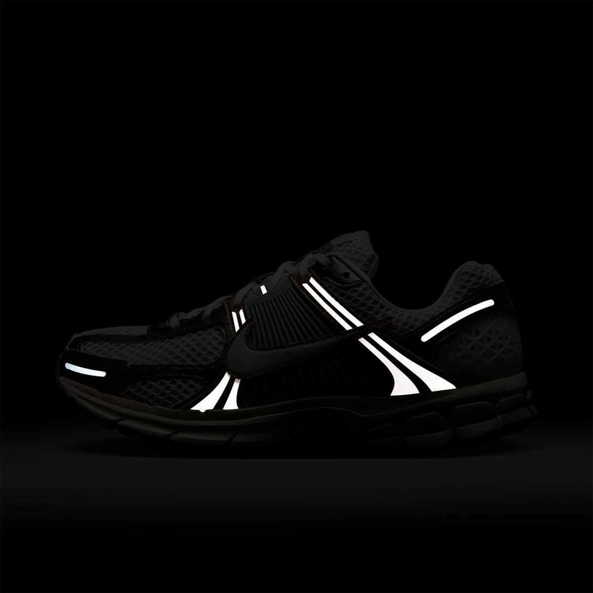 Zoom Vomero 5 'Platinum Tint'
